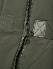 HOLZWEILER - Loen Down Jacket - winter jackets - army - 4