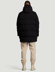 HOLZWEILER - Lom Down Jacket - padded jackets - black - 2