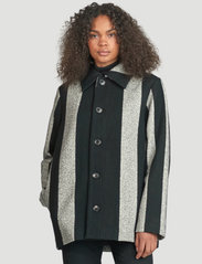 HOLZWEILER - Emotional Jacket - winter jackets - black stripe - 4