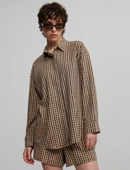 HOLZWEILER - Dais Check Shirt 22-02 - langermede skjorter - brown check - 3
