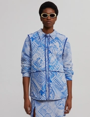 HOLZWEILER - Bino Print Shirt Jacket 22-02 - krekli ar garām piedurknēm - blue mix - 3