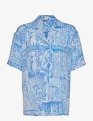 HOLZWEILER - Edgar Print Shirt 22-02 - kortermede skjorter - blue mix - 0
