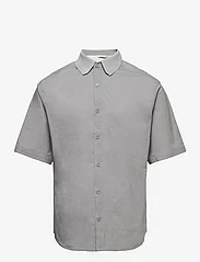 HOLZWEILER - Nifi Shirt 22-02 - basic shirts - lt. grey - 0