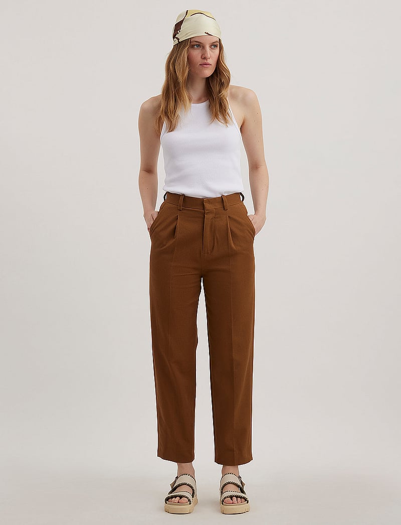 HOLZWEILER - Maia Trouser - habitbukser - camel - 0