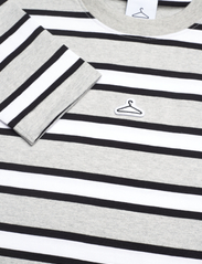 HOLZWEILER - M. Hanger Striped Longsleeve - långärmade t-shirts - grey mix - 2