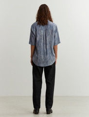 HOLZWEILER - Wiki Print Shirt - marškinėliai trumpomis rankovėmis - blue mix - 3