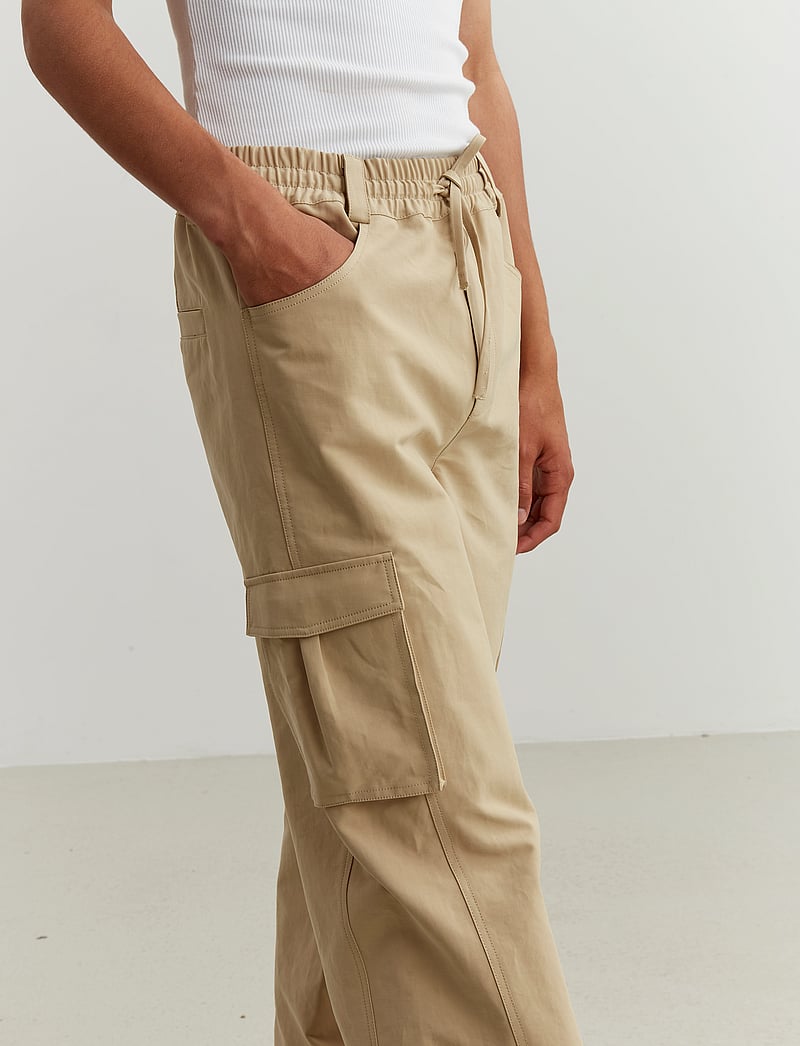 HOLZWEILER - Tribeca Cargo Trousers - cargobyxor - beige - 4