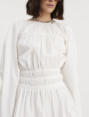 HOLZWEILER - Liebe Dress - shirt dresses - white - 4