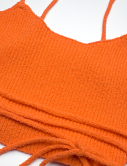HOLZWEILER - Fama Knit Top - crop tops - orange - 5
