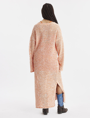 HOLZWEILER - Frida Crochet Dress - strikkede kjoler - orange mix - 4