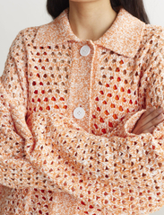 HOLZWEILER - Tired Crochet Cardigan - megzti drabužiai - orange mix - 3
