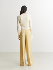 HOLZWEILER - Ana Knit Cardigan - susegamieji megztiniai - lt. yellow - 4
