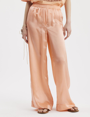 HOLZWEILER - Luka Silk Trouser - festkläder till outletpriser - pink - 2