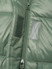 HOLZWEILER - Shiny Besseggen Down Jacket - winter jacket - dk. green - 7