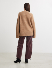 HOLZWEILER - Fure Fluffy Knit Sweater - strikkegensere - beige - 3