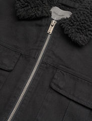 HOLZWEILER - Clash Washed Jacket - kurtki jeansowe z podszewką - black washed - 2