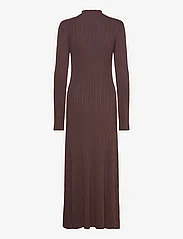 HOLZWEILER - Tulip Knit Dress - stickade klänningar - dk. brown - 1