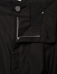 HOLZWEILER - Ebbi Cargo Trousers - cargo pants - black - 6