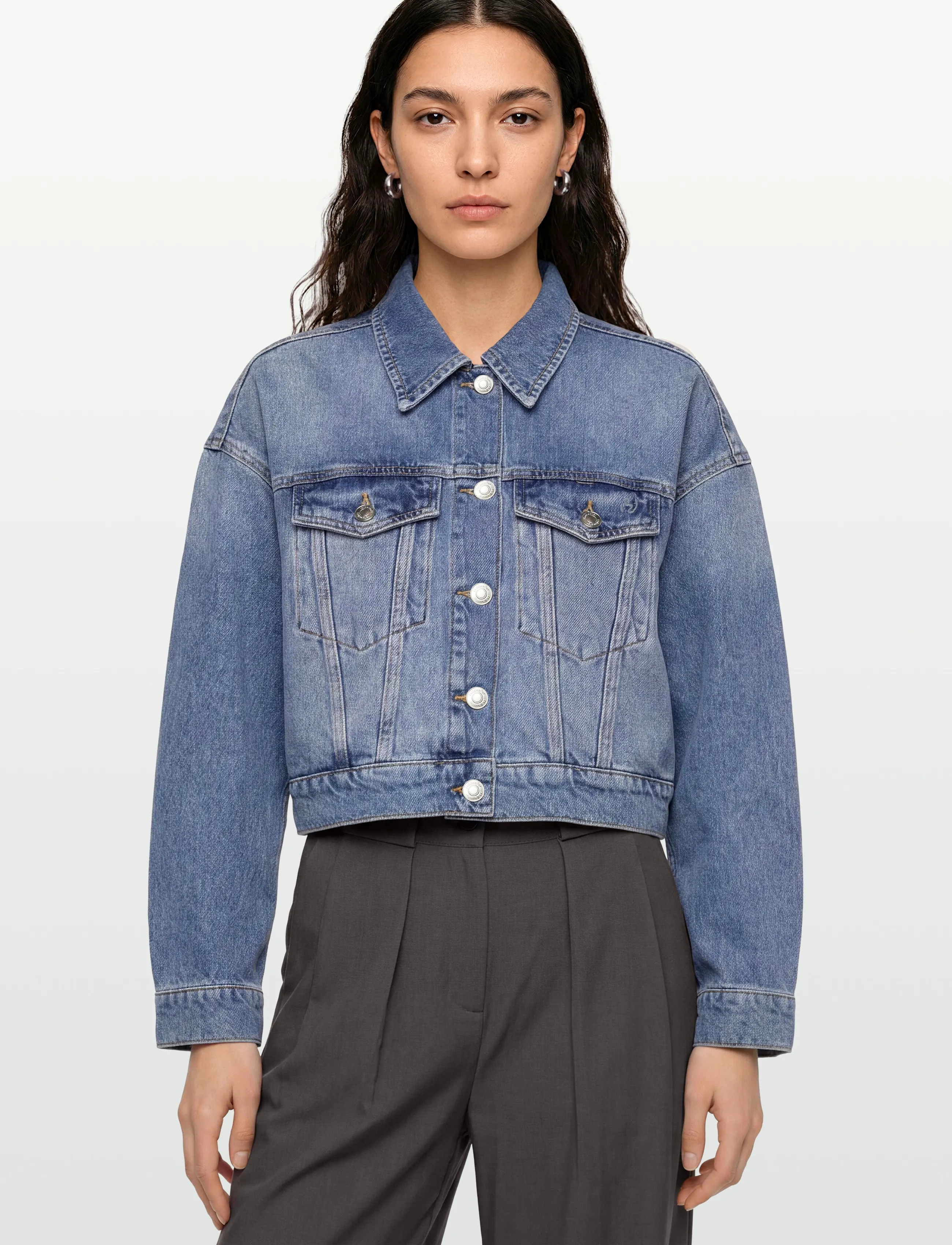 HOLZWEILER - W Cropped Denim Jacket - spring jackets - lt. blue - 3