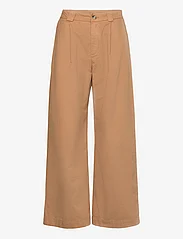 Hope - Relaxed Pleated Chinos - leveälahkeiset housut - beige chino - 0