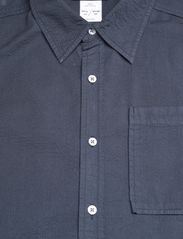 Hope - Relaxed Seersucker Shirt - basic skjorter - dark navy seersucker - 2