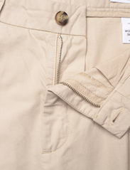 Hope - Relaxed Pleated Chinos - chinot - light beige - 3