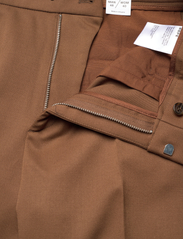 Hope - Relaxed-leg Trousers - jakkesætsbukser - brown - 2