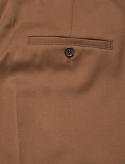 Hope - Relaxed-leg Trousers - jakkesætsbukser - brown - 4