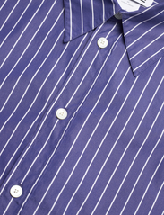 Hope - Oversized Button-up Shirt - avslappede skjorter - dark blue stripe - 3
