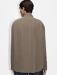 Hope - Oversized Tencel Shirt - peruskauluspaidat - mud brown - 3