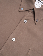 Hope - Oversized Tencel Shirt - peruskauluspaidat - mud brown - 6