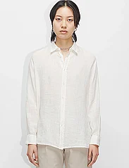Hope - Elma Edit Clean Shirt Off White Linen - linneskjortor - offwhite linen - 3
