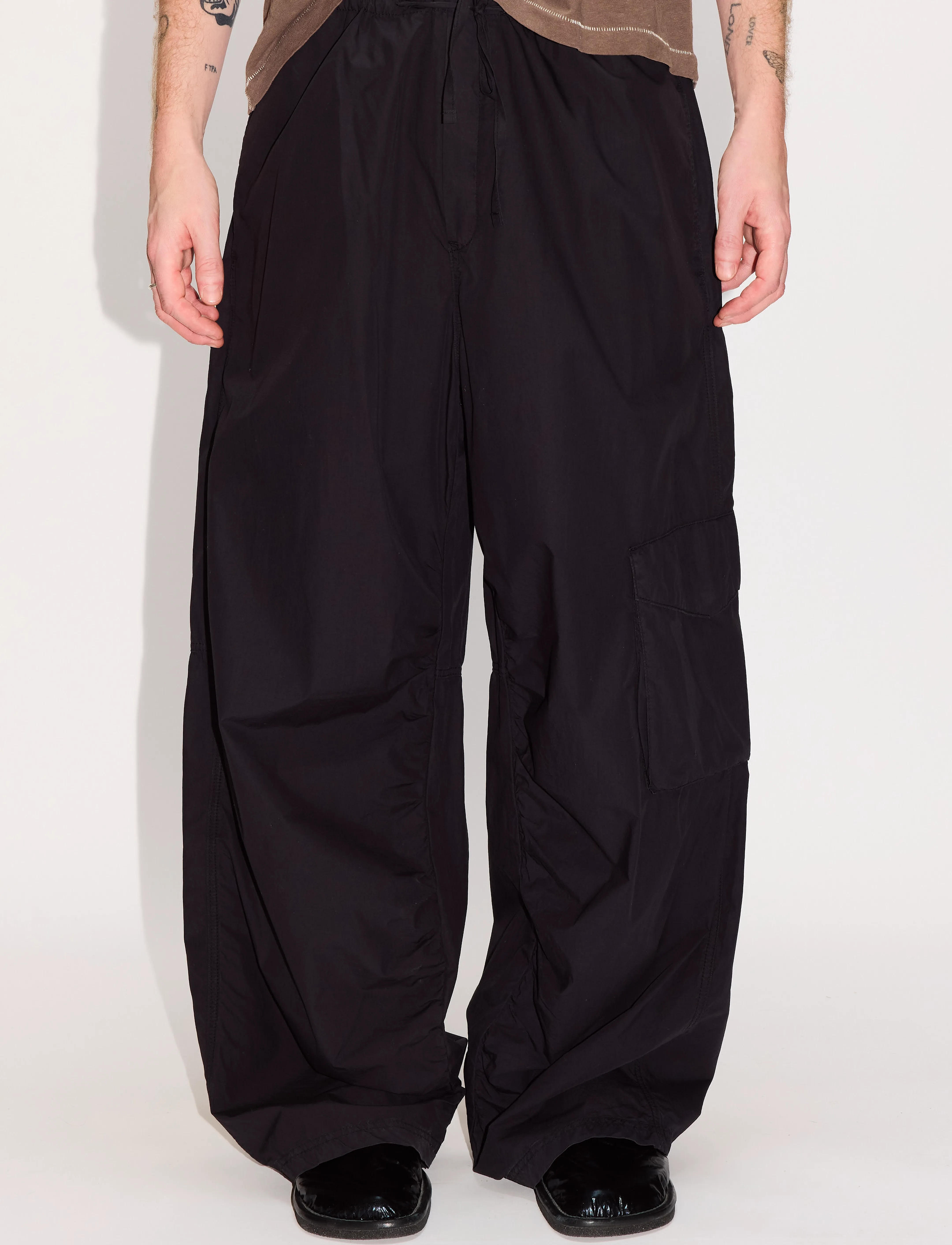 Hope Collapse Trousers Black Poplin, 46, Black, Bukser > Afslappet, Herre