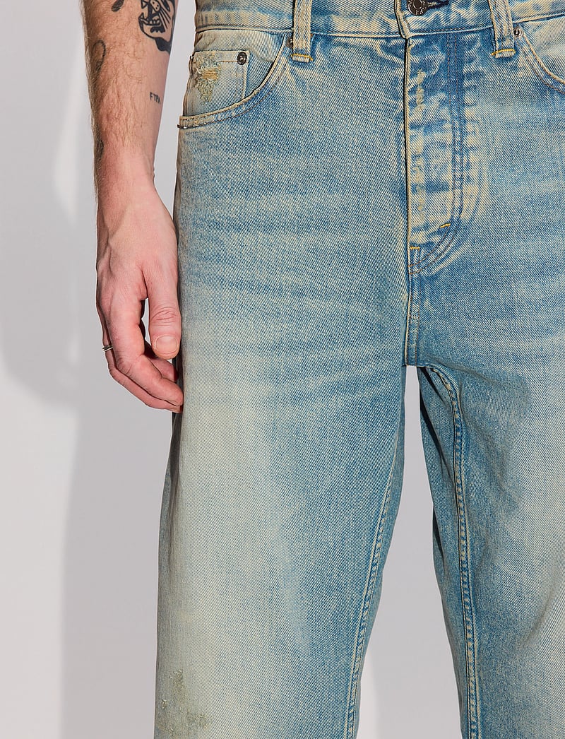 Hope - Criss Jeans Light Blue Sandy - loose jeans - light blue sandy - 4