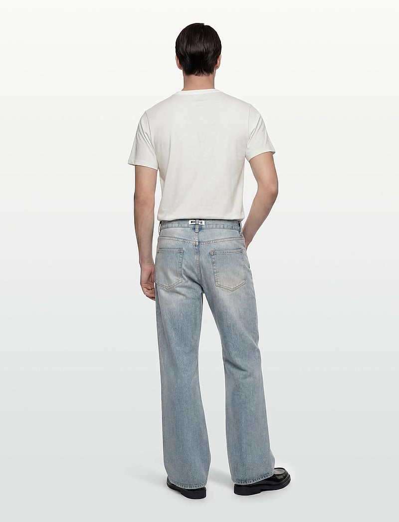 Hope - Criss Jeans - loose jeans - light blue crease - 4