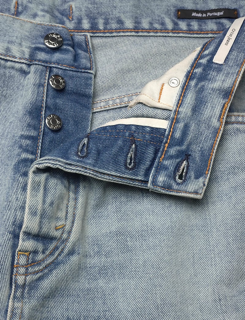 Hope - Criss Jeans - loose jeans - light blue crease - 3