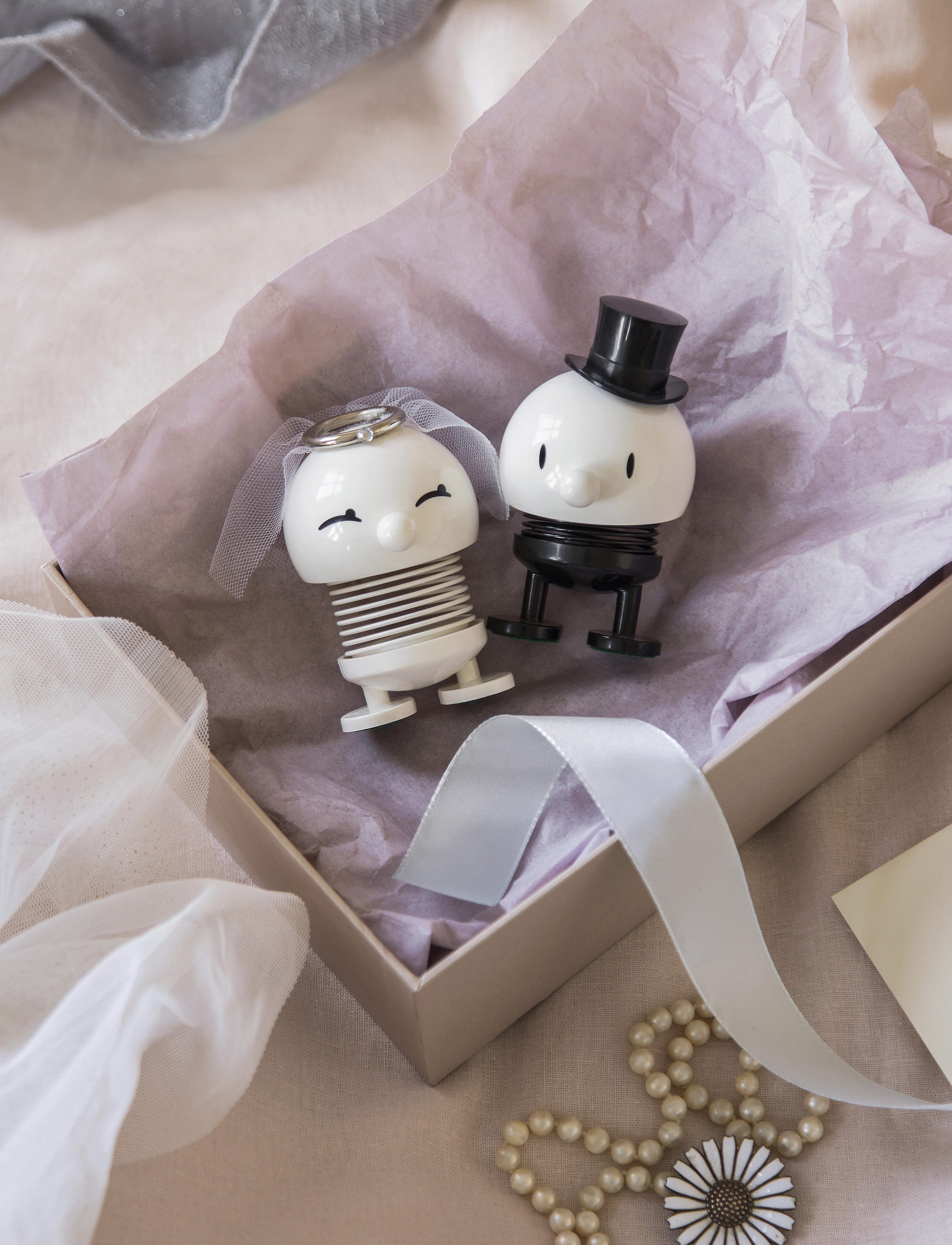 Hoptimist Wedding Groom, M, Decorative Accessories-details, Schwarz - Porcelain Figures & Sculptures, Homeware