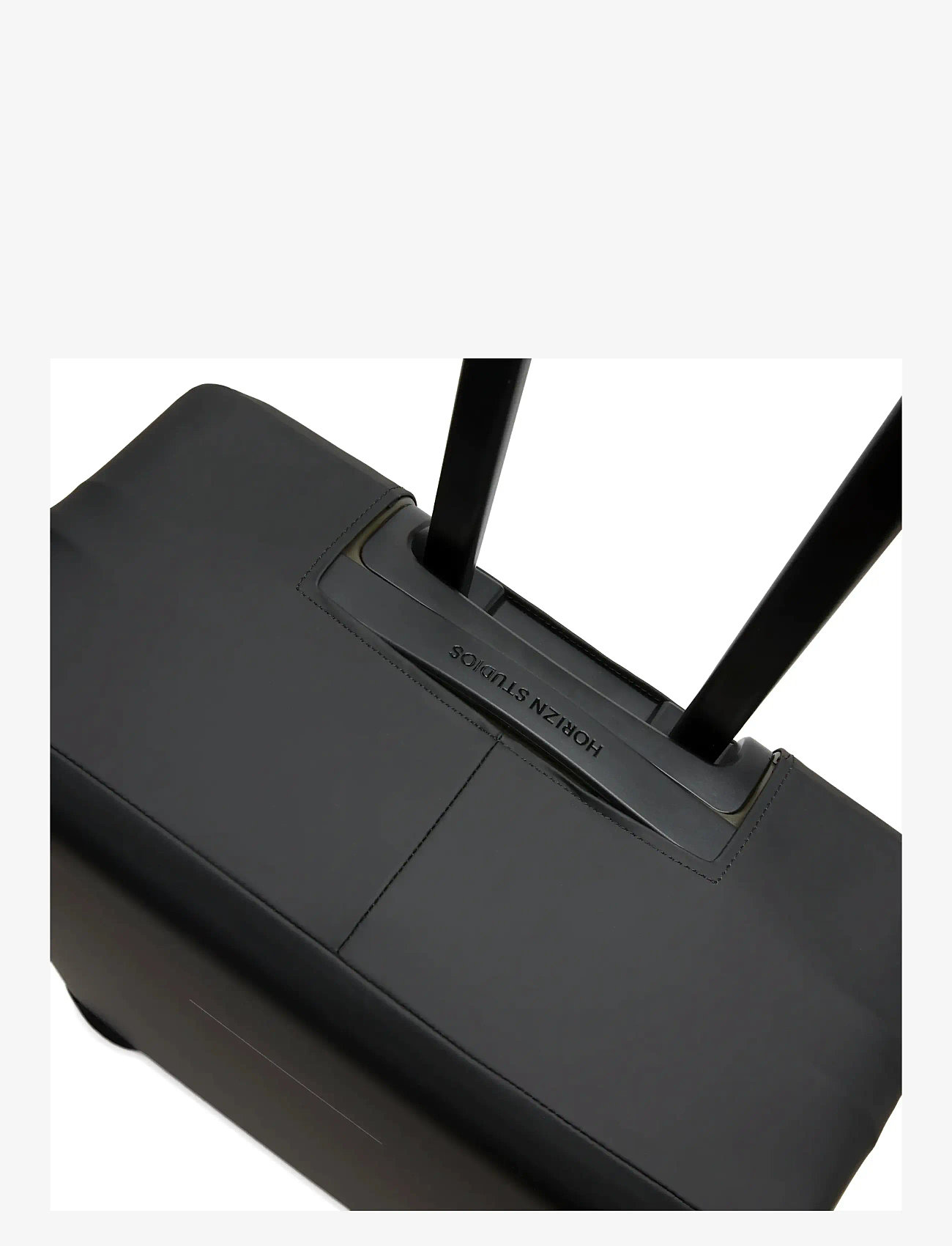 Horizn Studios - H6 Suitcase Protection Sleeve - medium suitcases - all black - 3