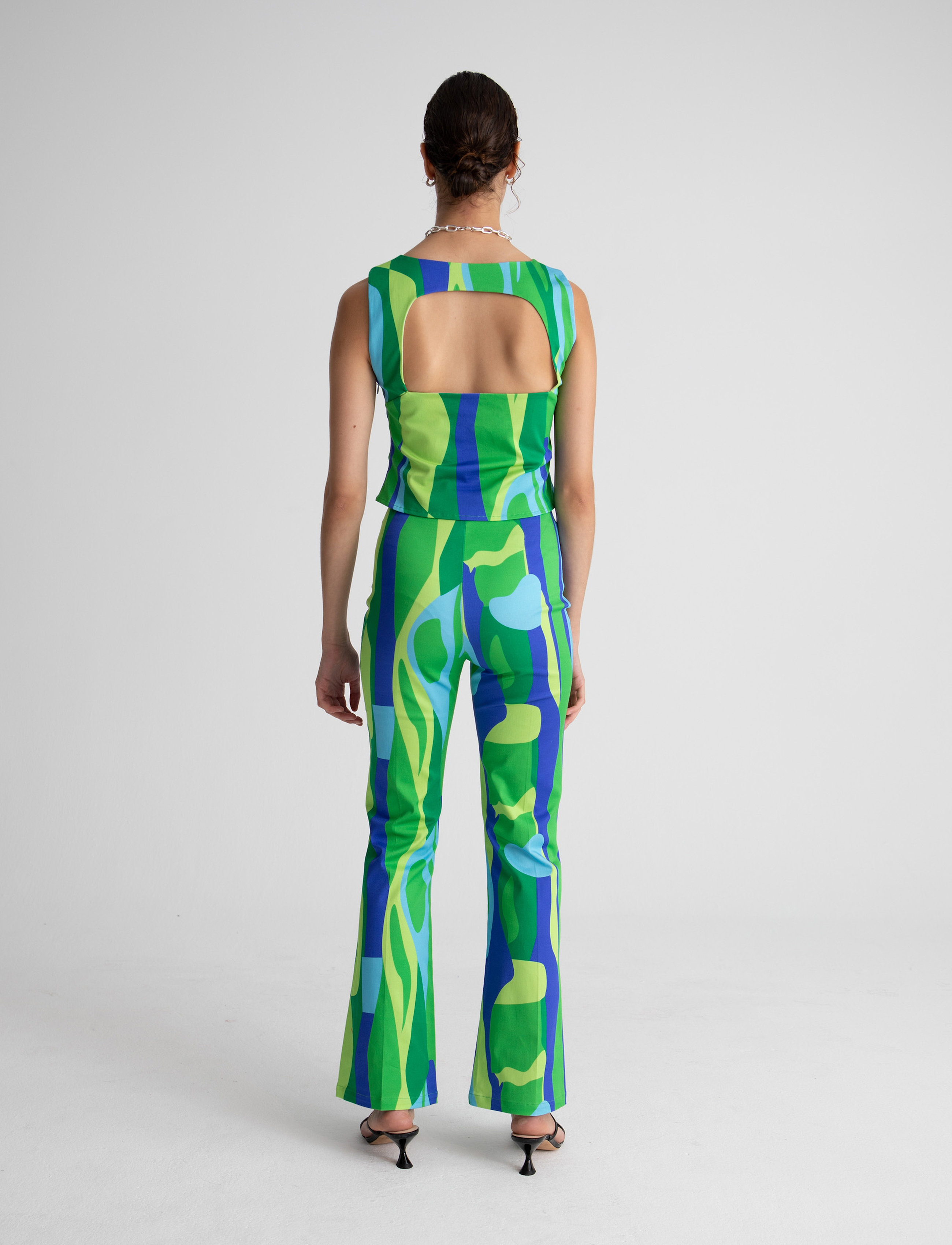 Hosbjerg - Glam Paloma Top - Ærmeløse bluser - green landscape - 3