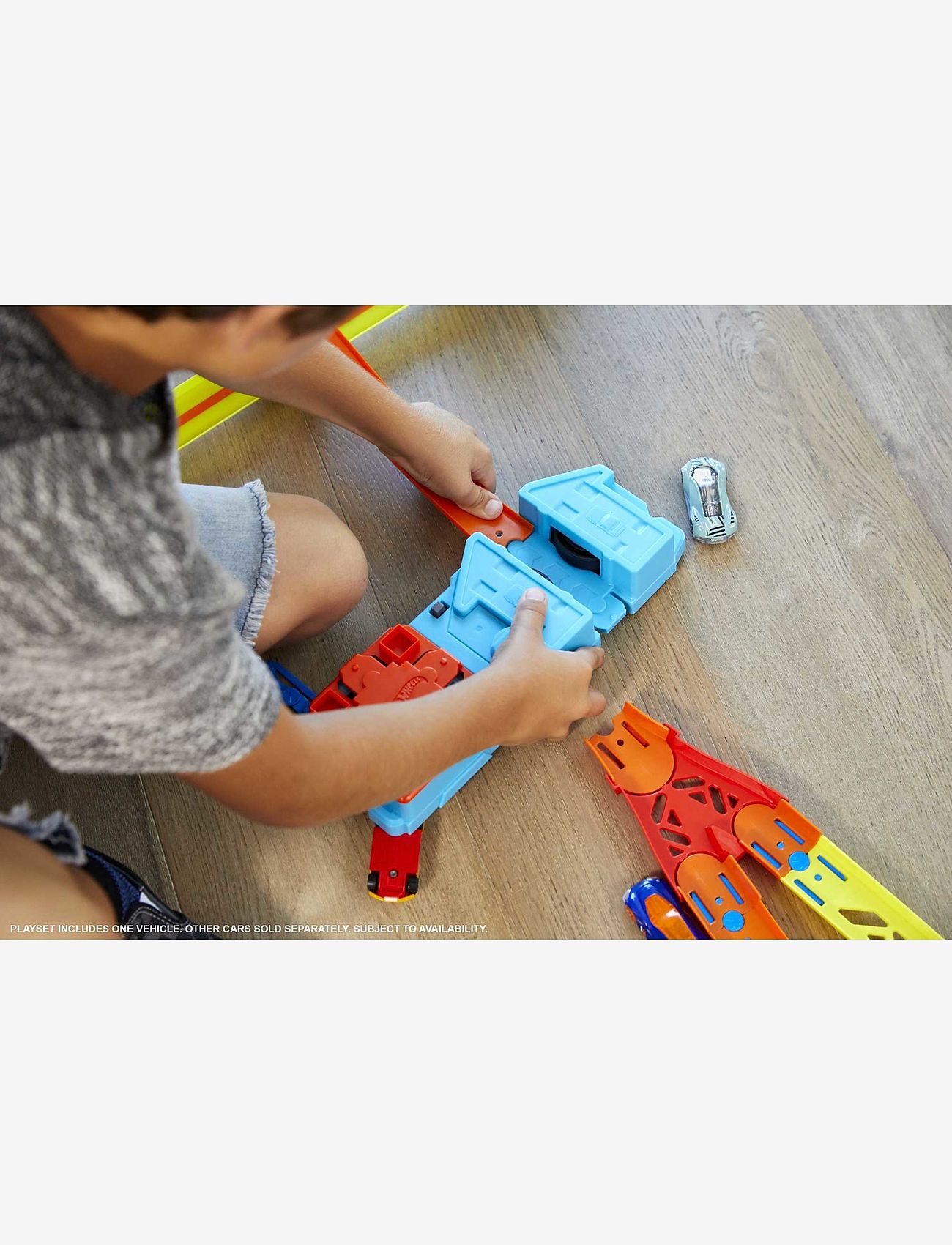 Hot Wheels - Track Builder Booster Pack playset - multi color - 1