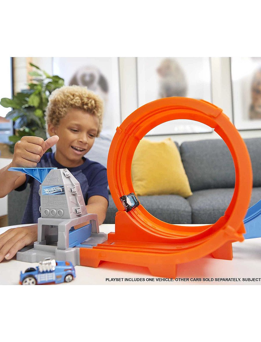 Hot Wheels - Action Loop Stunt Champion Track Set & 1 Diecast Car - keppnisbrautir - multi color - 0