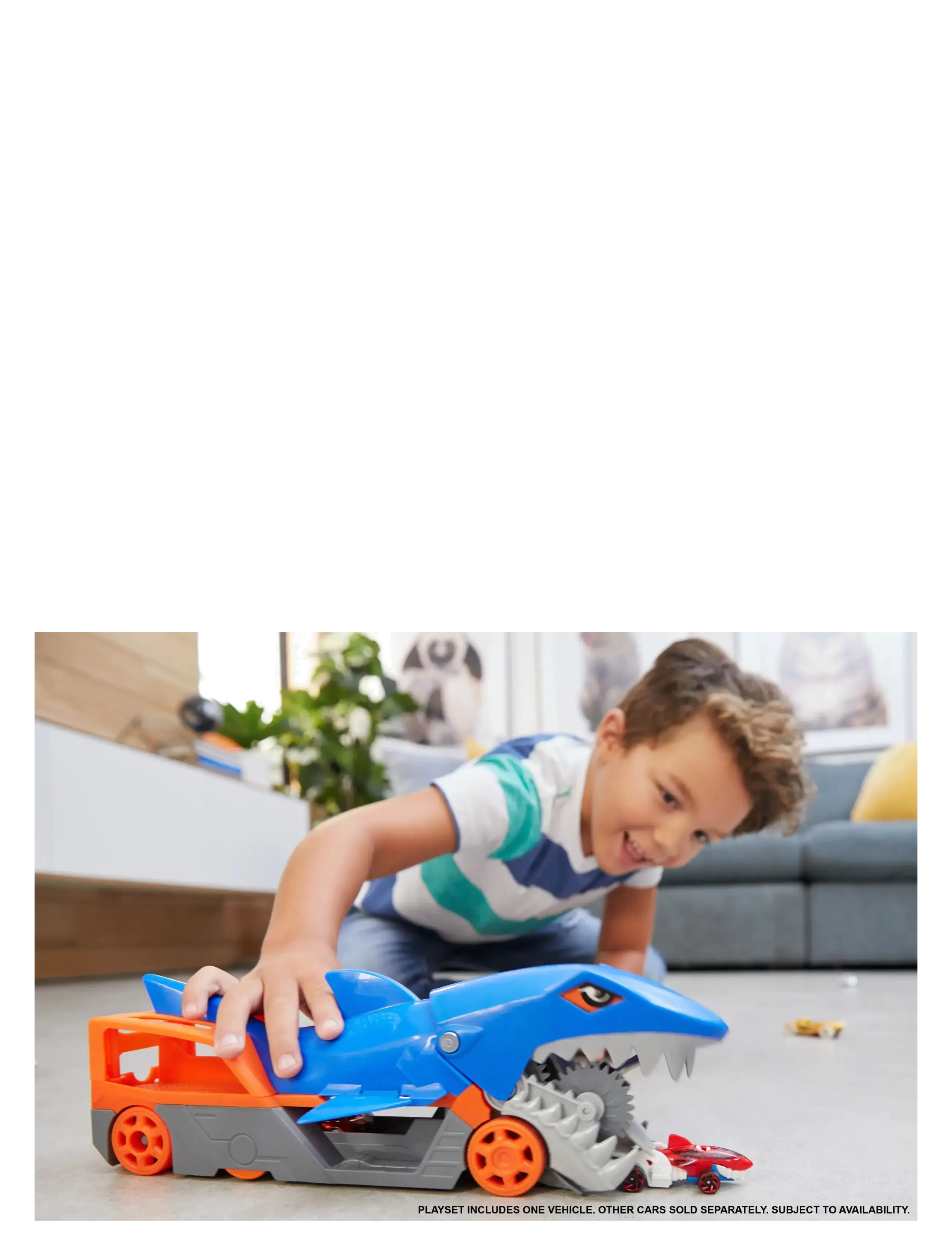 Hot Wheels - City Shark Chomp Transporter Playset & Diecast Car - mänguautod - multi color - 2