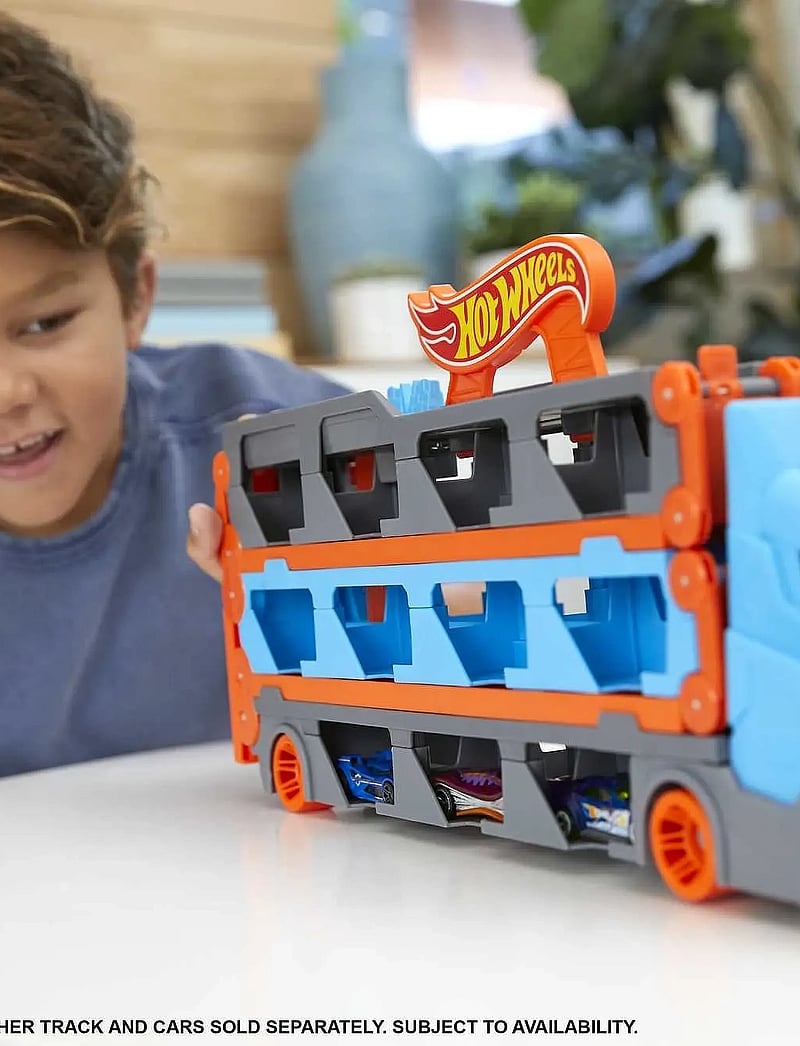 Hot Wheels - City Speedway Hauler Carrier with 3 Toy Cars - veoautod - multi color - 0