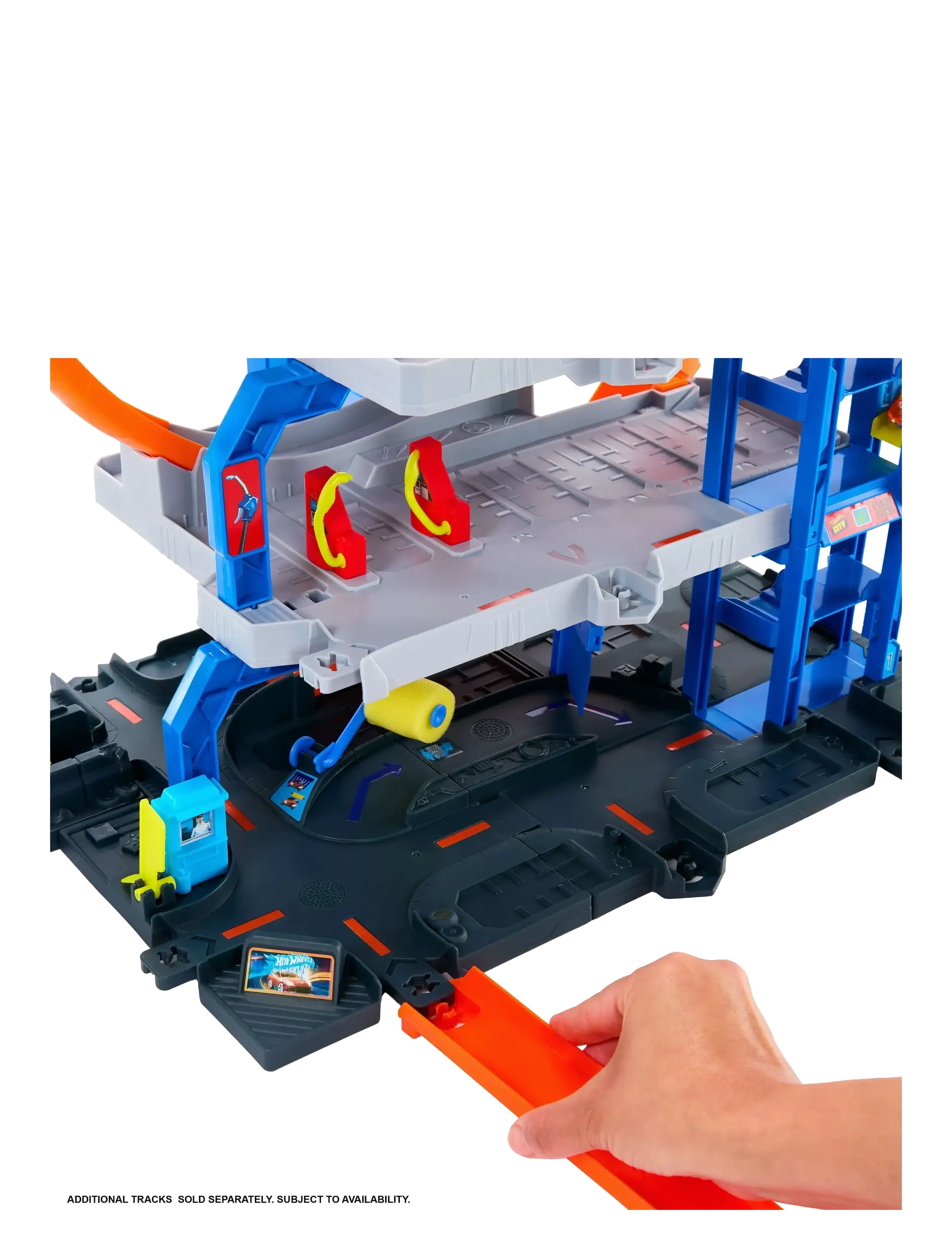 Hot Wheels - City Mega Loop Garage Playset with 1 Die-Cast Toy Car & 1 Toy Helicopter in 1:64 Scale - bilbanor - multi color - 4