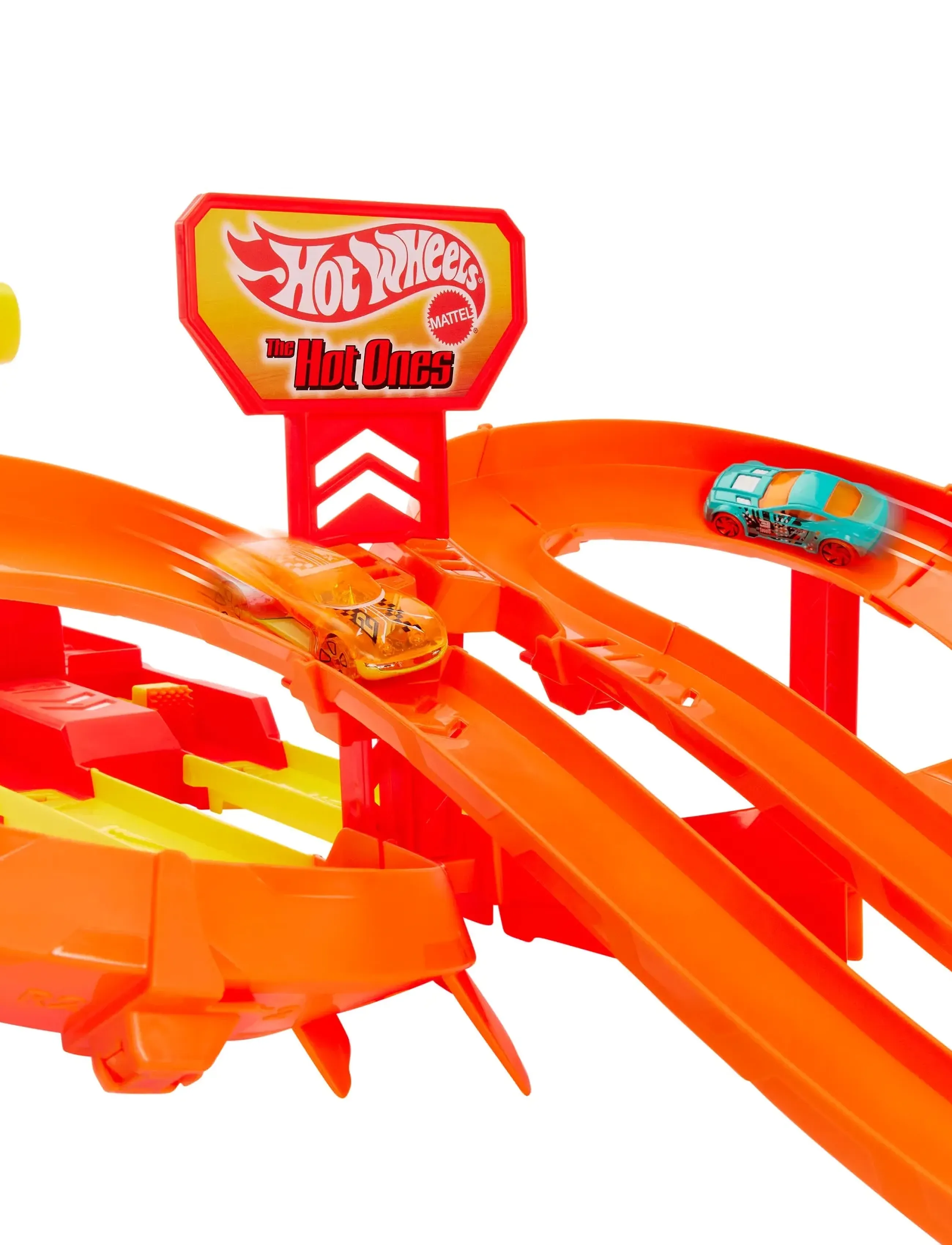 Hot Wheels - Action The Hot Ones Crash Speedway Frenzy Track Set with 2 1:64 Scale Die-Cast Toy Cars - multicolor - 5