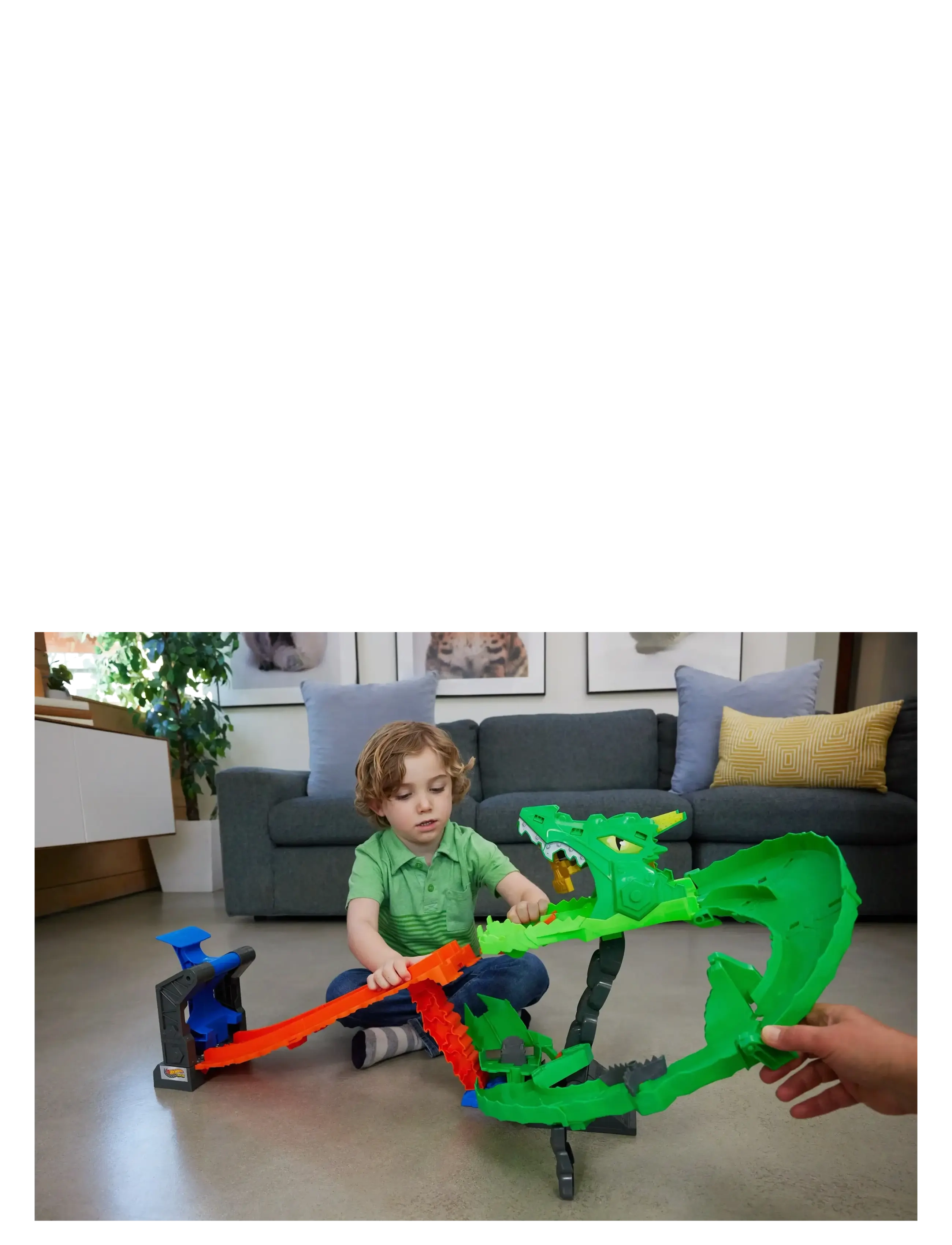 Hot Wheels - Monster Trucks Sharks vs. Dinos Dragon Destruction Playset & 2 Toy Trucks - bilbanor - multi color - 1