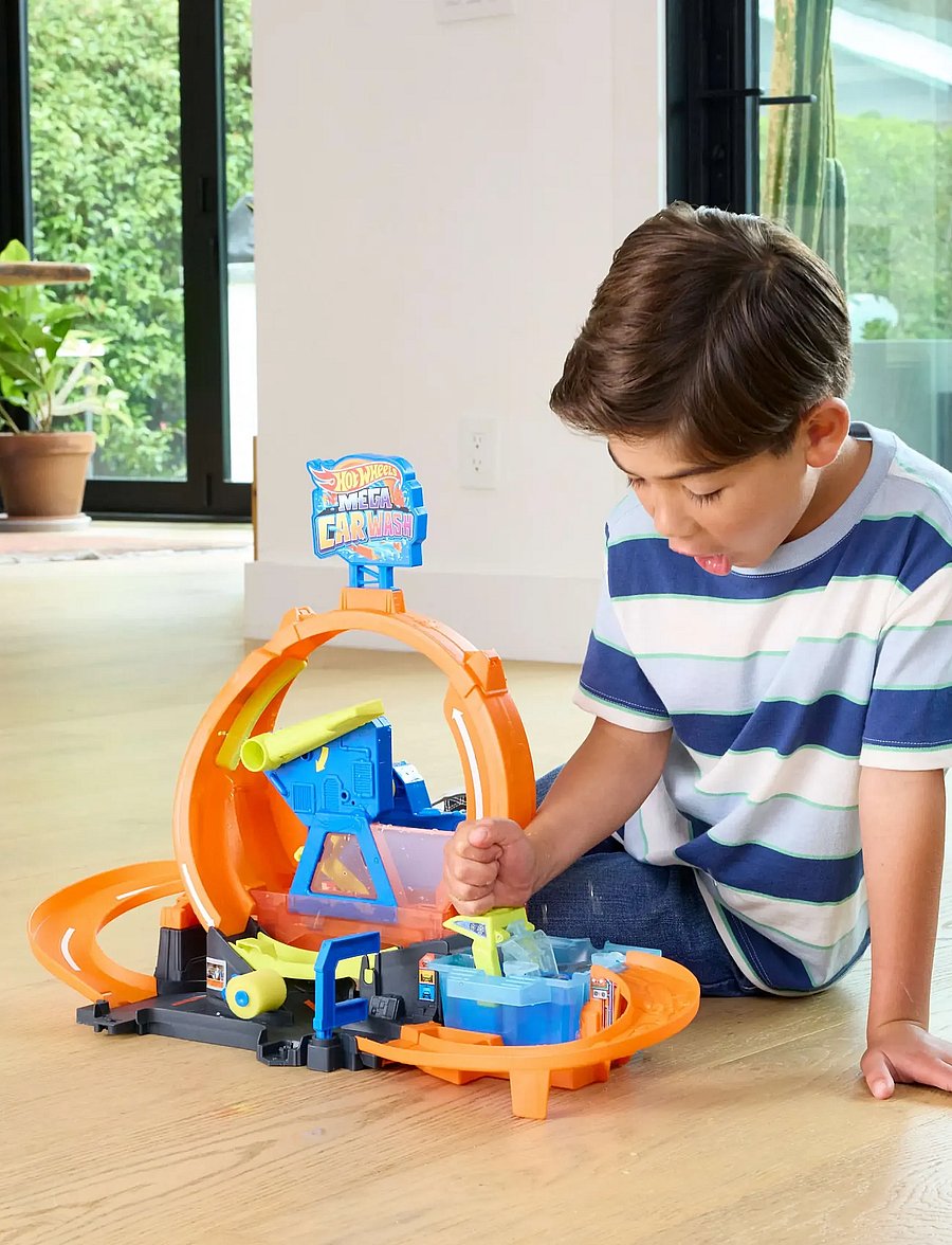 Hot Wheels - City Mega Loop Car Wash Playset & 1 Color Shifters Vehicle in 1:64 Scale - multicolor - 0