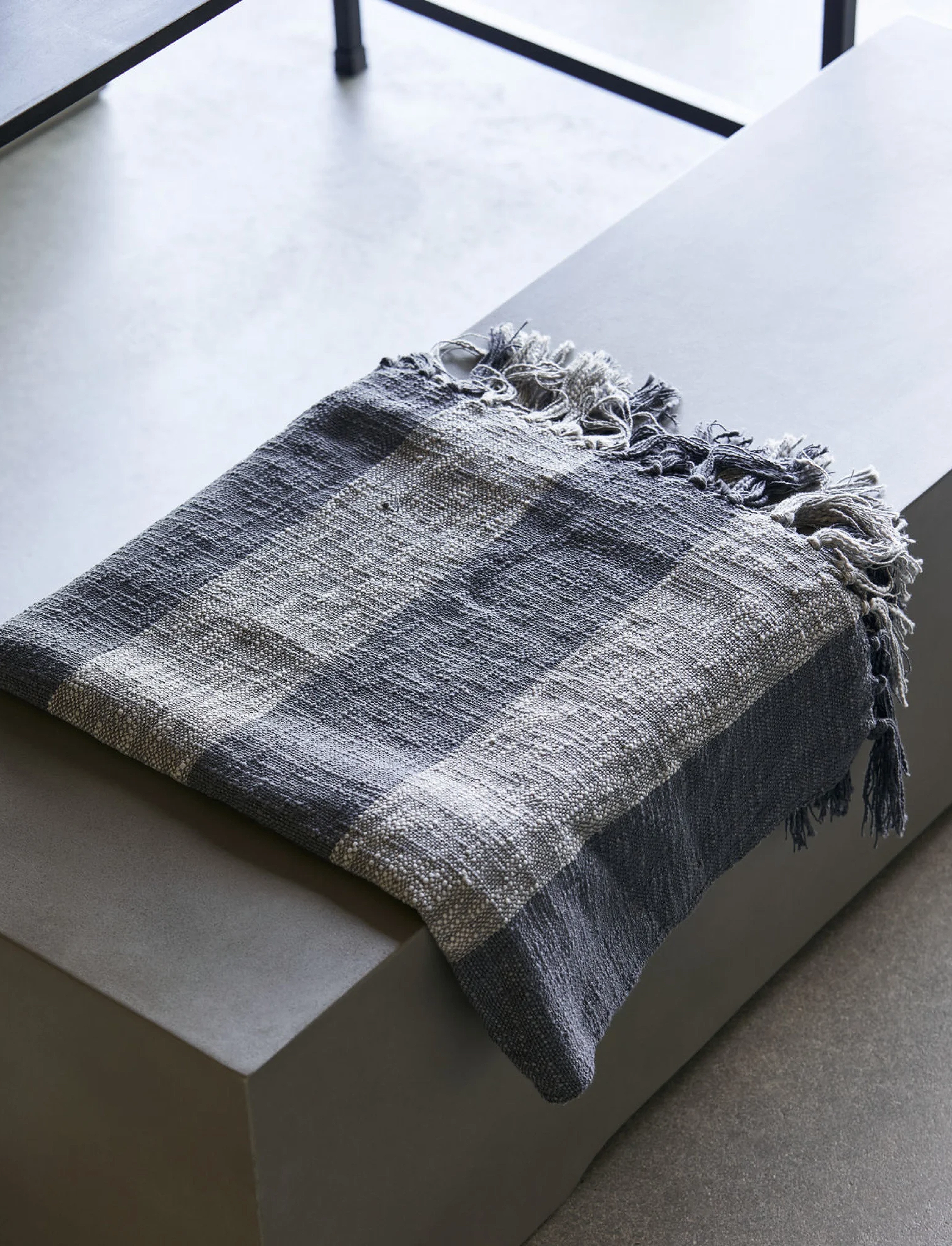 house doctor - Throw, Ponra - decken - grey - 2