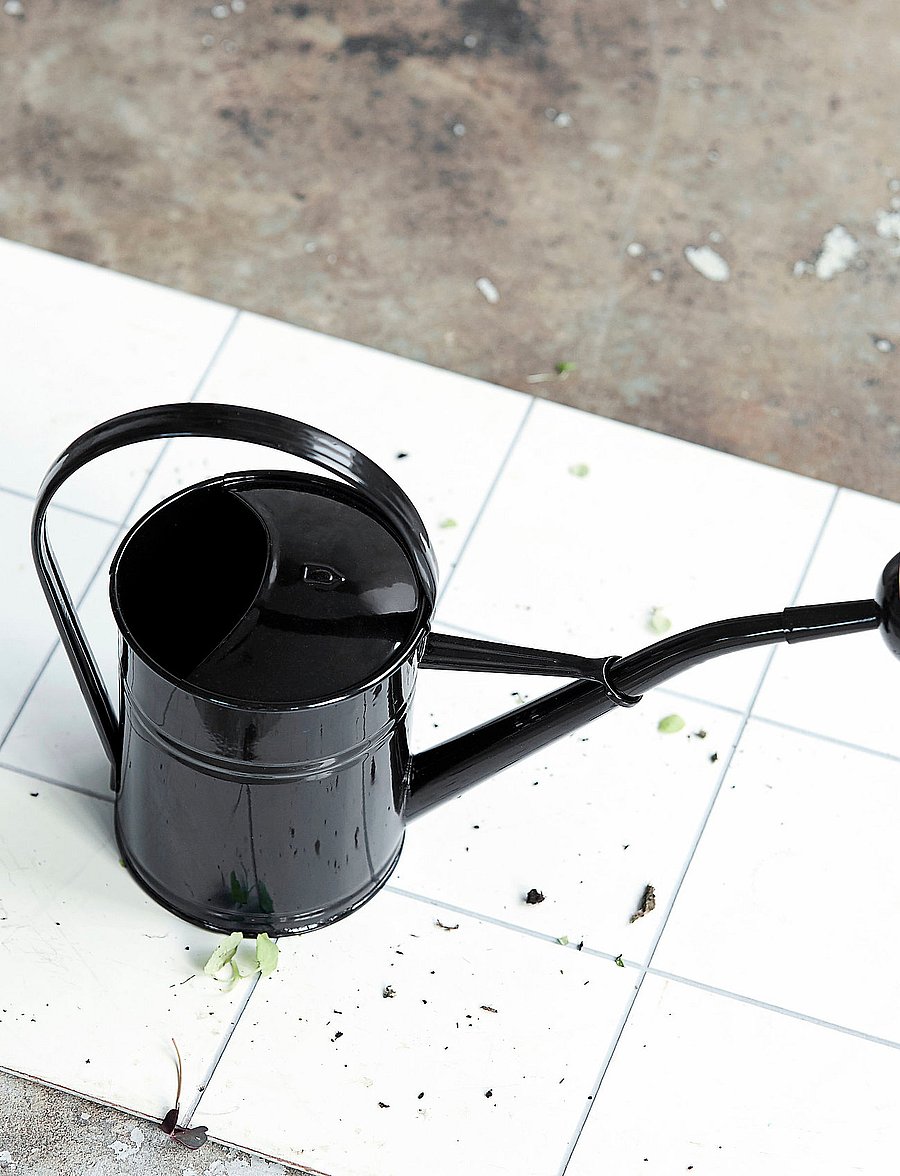 house doctor - Watering can - black - 2