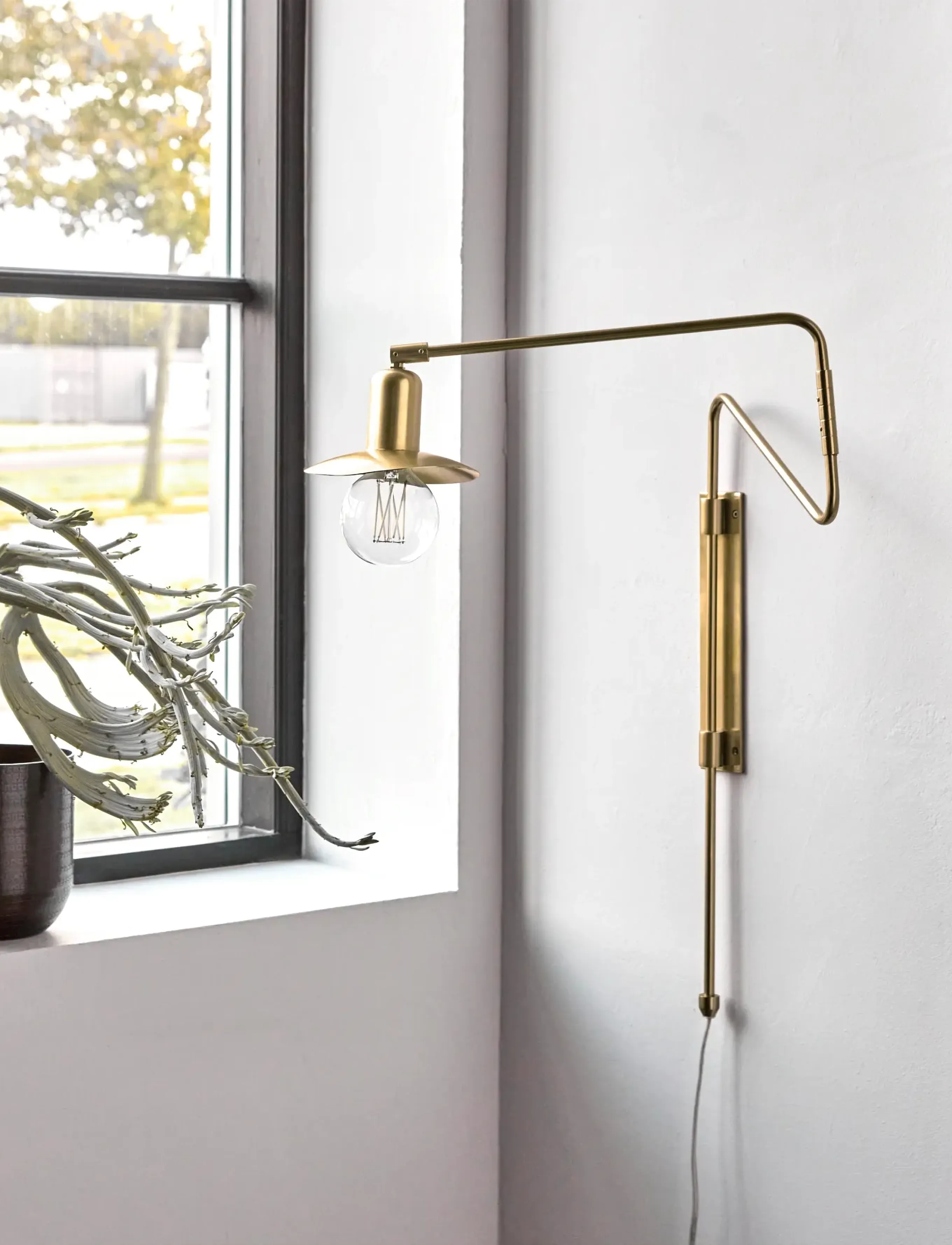 house doctor Væglampe, Hdswing, Messing, 35X14X63 cm, Gold, Lamper > Væglamper, Unisex